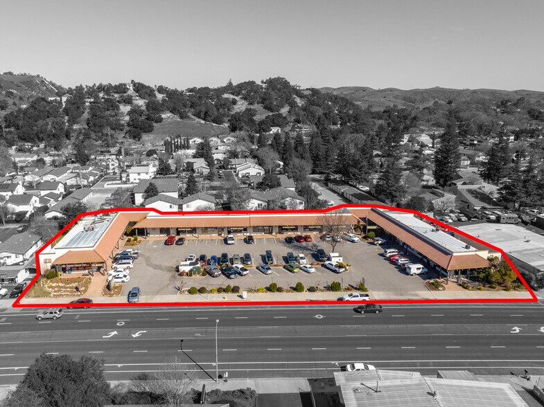 7425 El Camino Real, Atascadero, CA à vendre - Photo principale – Image 1 sur 35