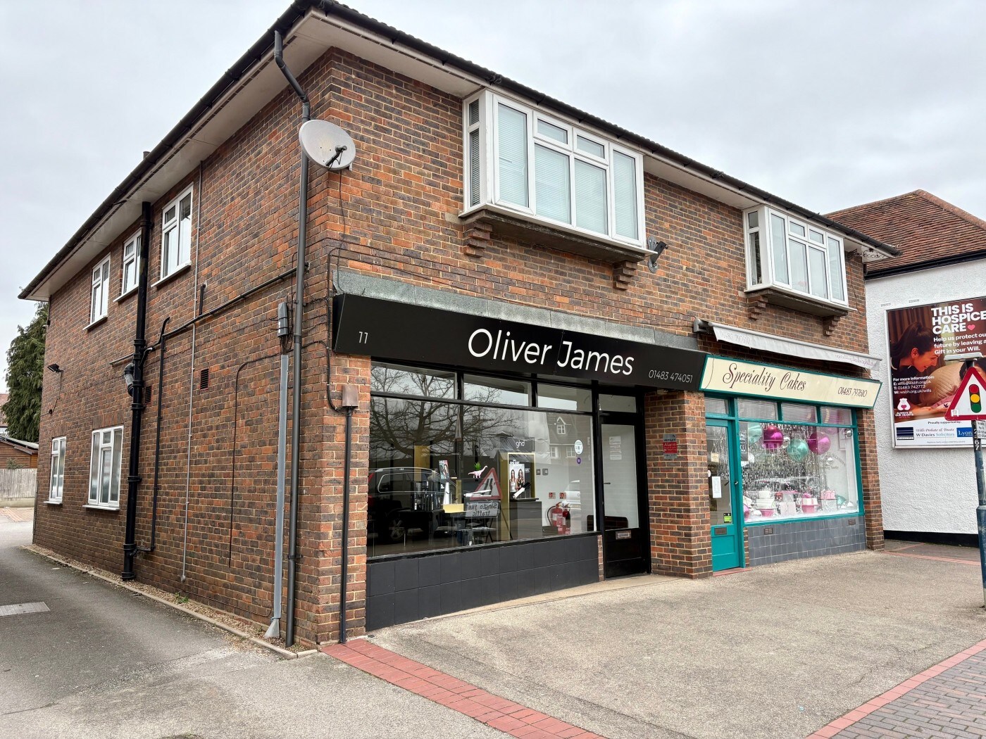 11 High St, Woking à louer Photo principale– Image 1 sur 5