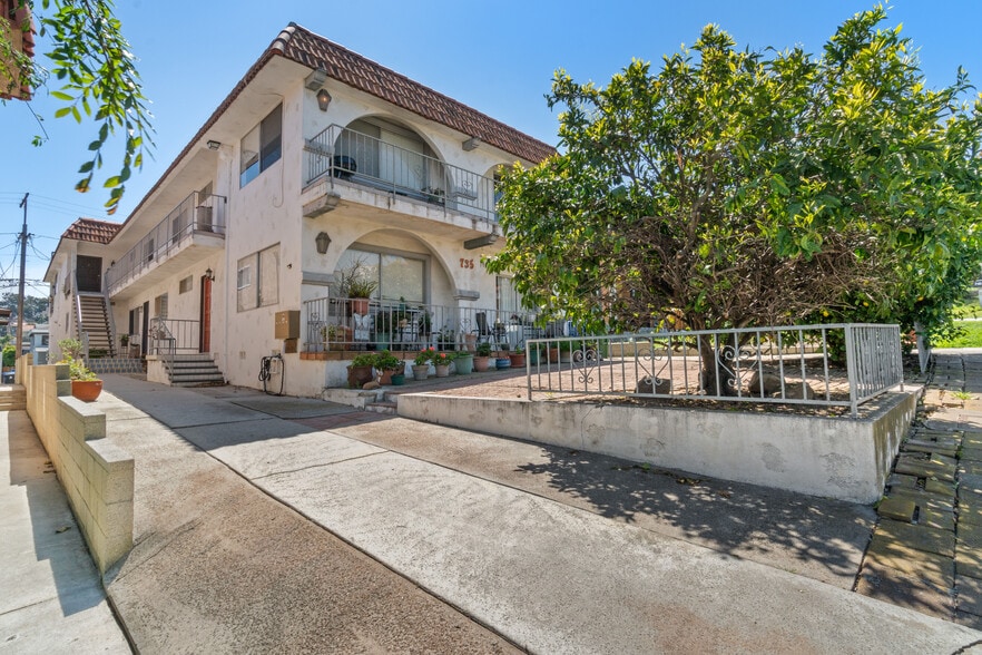 735 W 30th St, San Pedro, CA à vendre - Photo de l’immeuble – Image 3 sur 29