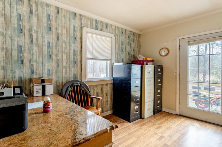 1456 Dixon Rd, Elgin, SC à vendre - Photo intérieure – Image 3 sur 14