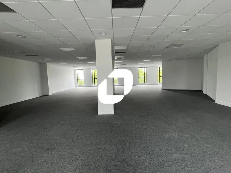 11-13 Rue John Hadley, Villeneuve-d'Ascq à louer - Photo de l’immeuble – Image 3 sur 29