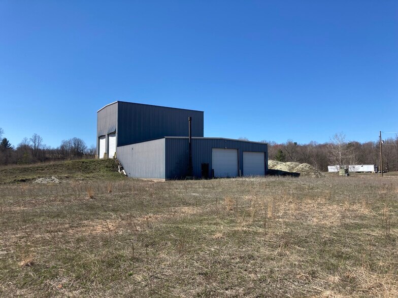 1680 Plum Valley Rd NE, Mancelona, MI à vendre - Photo de l’immeuble – Image 2 sur 6