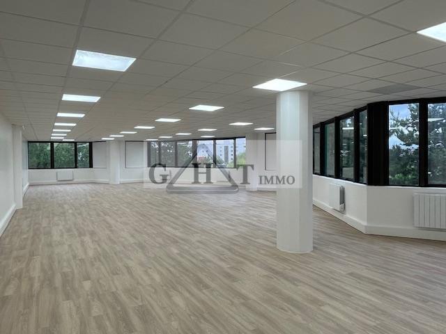 Bureau dans Rosny-sous-Bois à louer Photo de l’immeuble– Image 1 sur 6