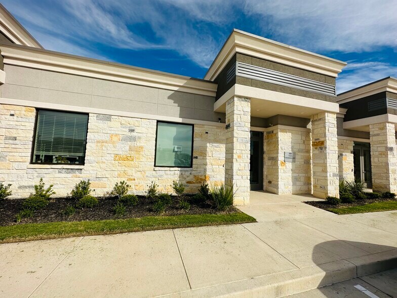 23410 Grand Reserve Dr, Katy, TX à vendre - Photo de l’immeuble – Image 2 sur 32