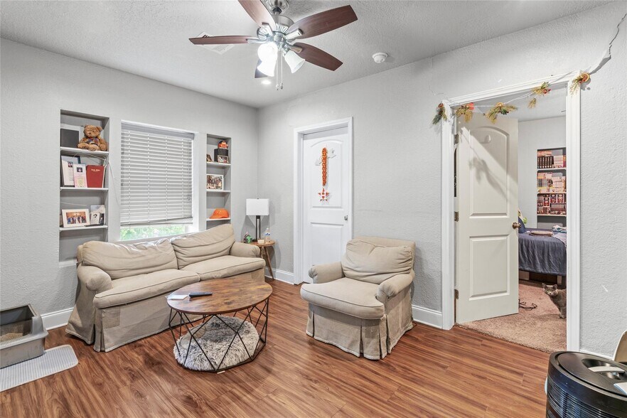 4630 Woodside St, Houston, TX à vendre - Photo de l’immeuble – Image 3 sur 28
