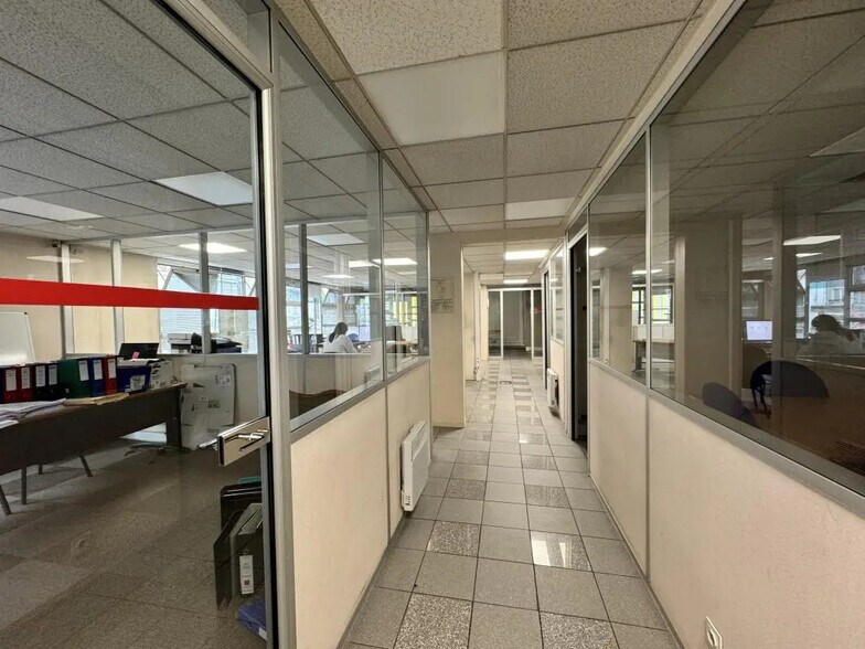 Bureau dans Ivry-sur-Seine à vendre - Photo intérieure – Image 3 sur 13