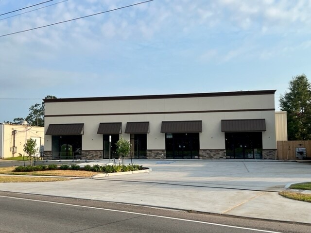 5117 Airline Dr, Metairie, LA à louer - Photo de l’immeuble – Image 2 sur 6