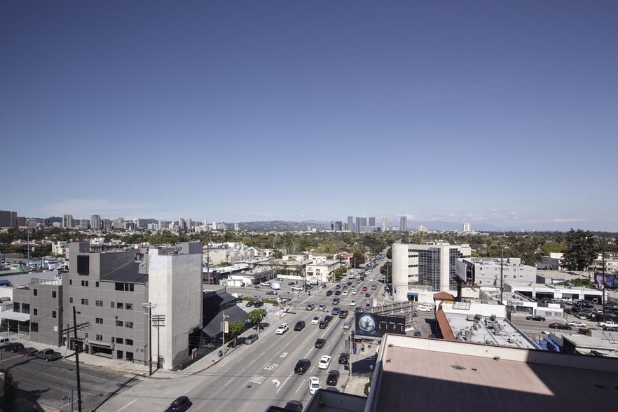 11150 W Olympic Blvd, Los Angeles, CA à louer - Aérien – Image 2 sur 9