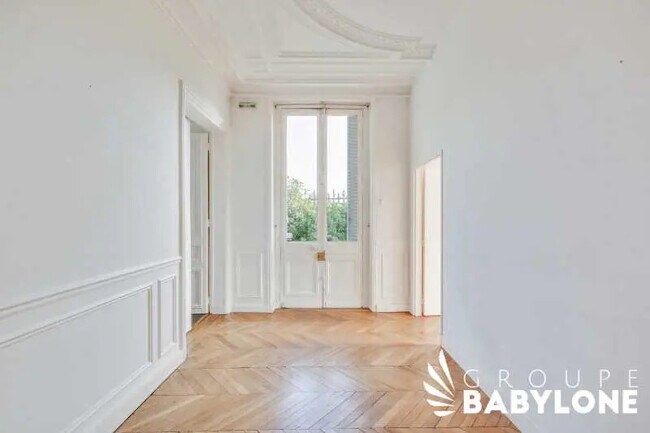 Plus de détails pour Bureau à vendre