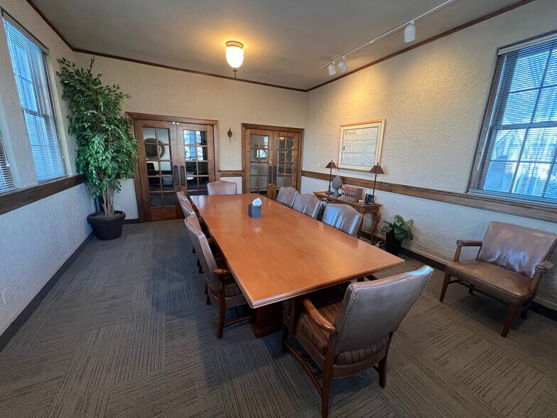 23 3rd St NW, Mason City, IA à vendre - Photo de l’immeuble – Image 3 sur 7