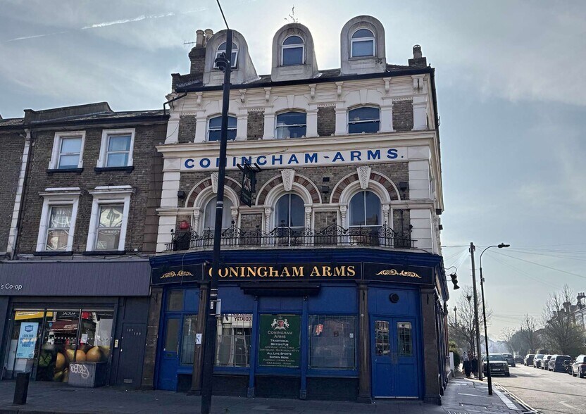 191 Uxbridge Rd, Londres à vendre - Photo de l’immeuble – Image 1 sur 7