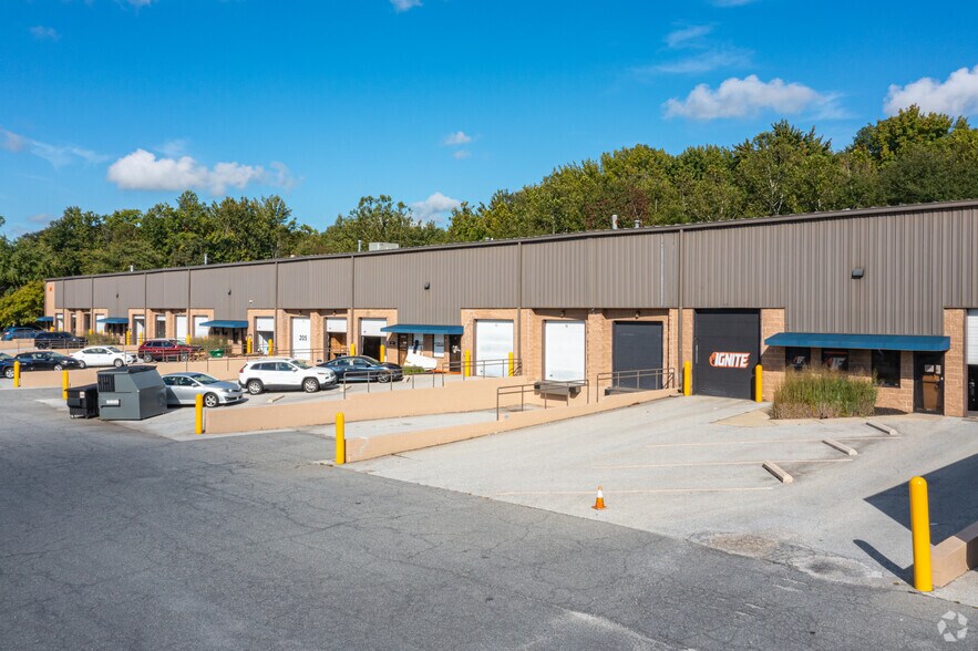 20 Shea Way, Newark, DE à louer - Photo de l’immeuble – Image 3 sur 6