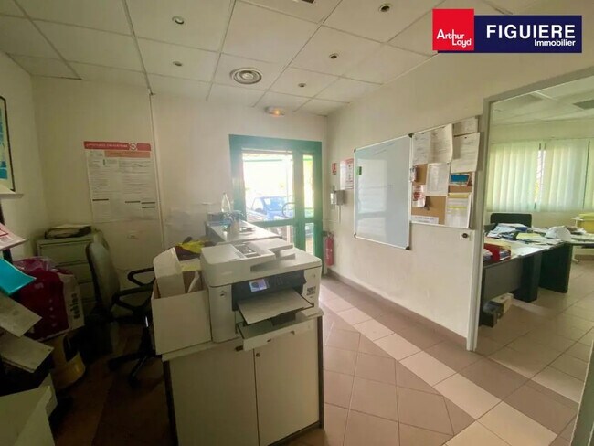 Plus de détails pour Bureau à louer