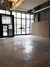 801 S Olive St, Los Angeles, CA à louer Photo intérieure– Image 2 sur 4