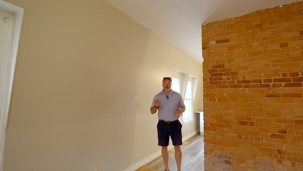 263 Union St, Springfield, MA à vendre - Vidéo sur l’annonce professionnelle – Image 2 sur 22