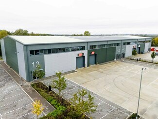 Plus de détails pour 41 College Rd, Aylesbury - Industriel/Logistique à louer