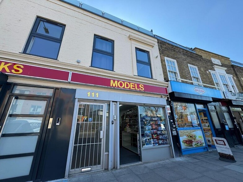 107-111 Lillie Rd, Londres à louer - Photo de l’immeuble – Image 3 sur 4