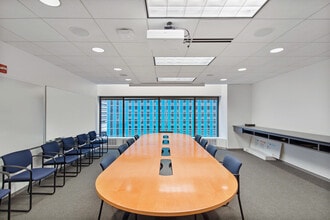 180 N LaSalle St, Chicago, IL à louer Photo intérieure– Image 1 sur 6