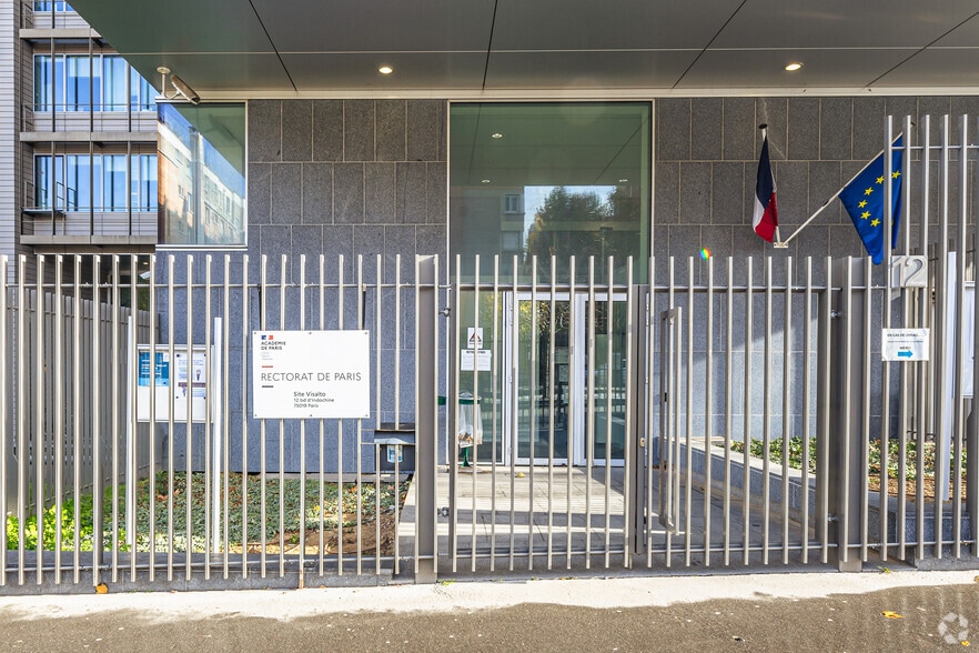 8-28 Boulevard D'Indochine, Paris à louer - Photo de l’immeuble – Image 2 sur 5