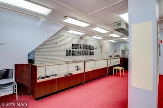 114 N Howard St, Baltimore, MD à vendre Photo intérieure– Image 2 sur 27