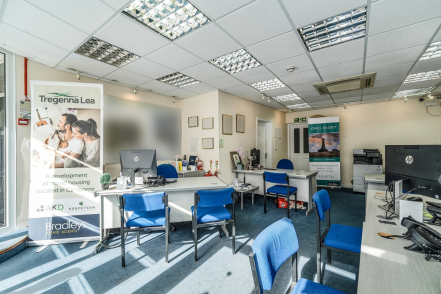 31 Commercial St, Camborne à vendre - Photo intérieure – Image 2 sur 3