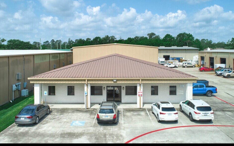 26451 Hanna Rd, The Woodlands, TX à vendre - Photo de l’immeuble – Image 2 sur 25