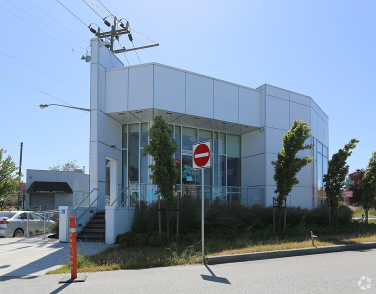 8400 West Rd, Richmond, BC à vendre - Photo de l’immeuble – Image 2 sur 27