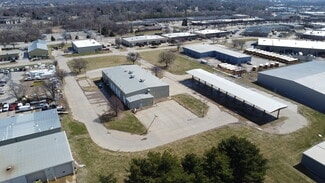 Plus de détails pour 3408 101st St, Urbandale, IA - Industriel/Logistique à vendre