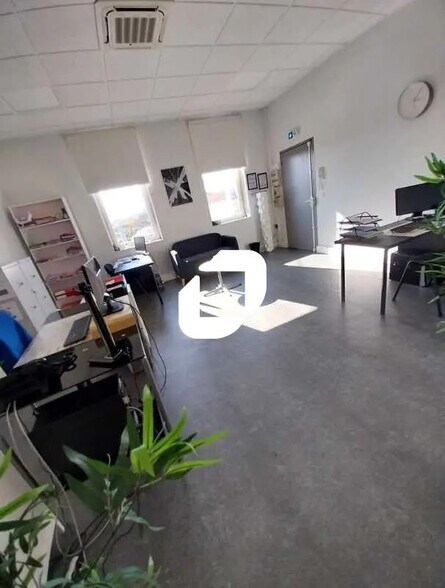 Bureau dans Bruges à vendre - Photo de l’immeuble – Image 1 sur 5