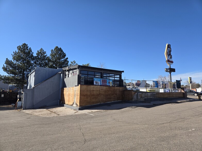 11810 W Colfax Ave, Lakewood, CO à vendre - Photo de l’immeuble – Image 2 sur 9