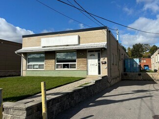 Plus de détails pour 38 Chauncey Ave, Toronto, ON - Industriel/Logistique à vendre