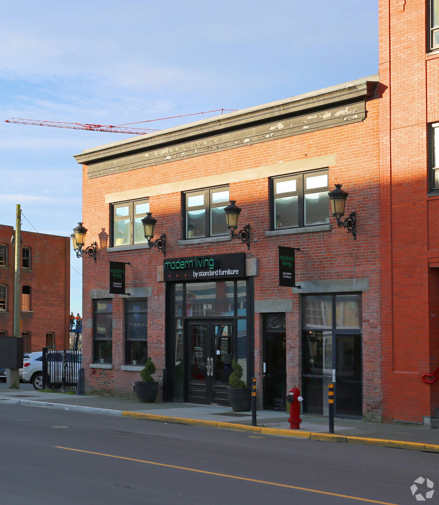 1630 Store St, Victoria, BC à louer Photo de l’immeuble– Image 1 sur 5