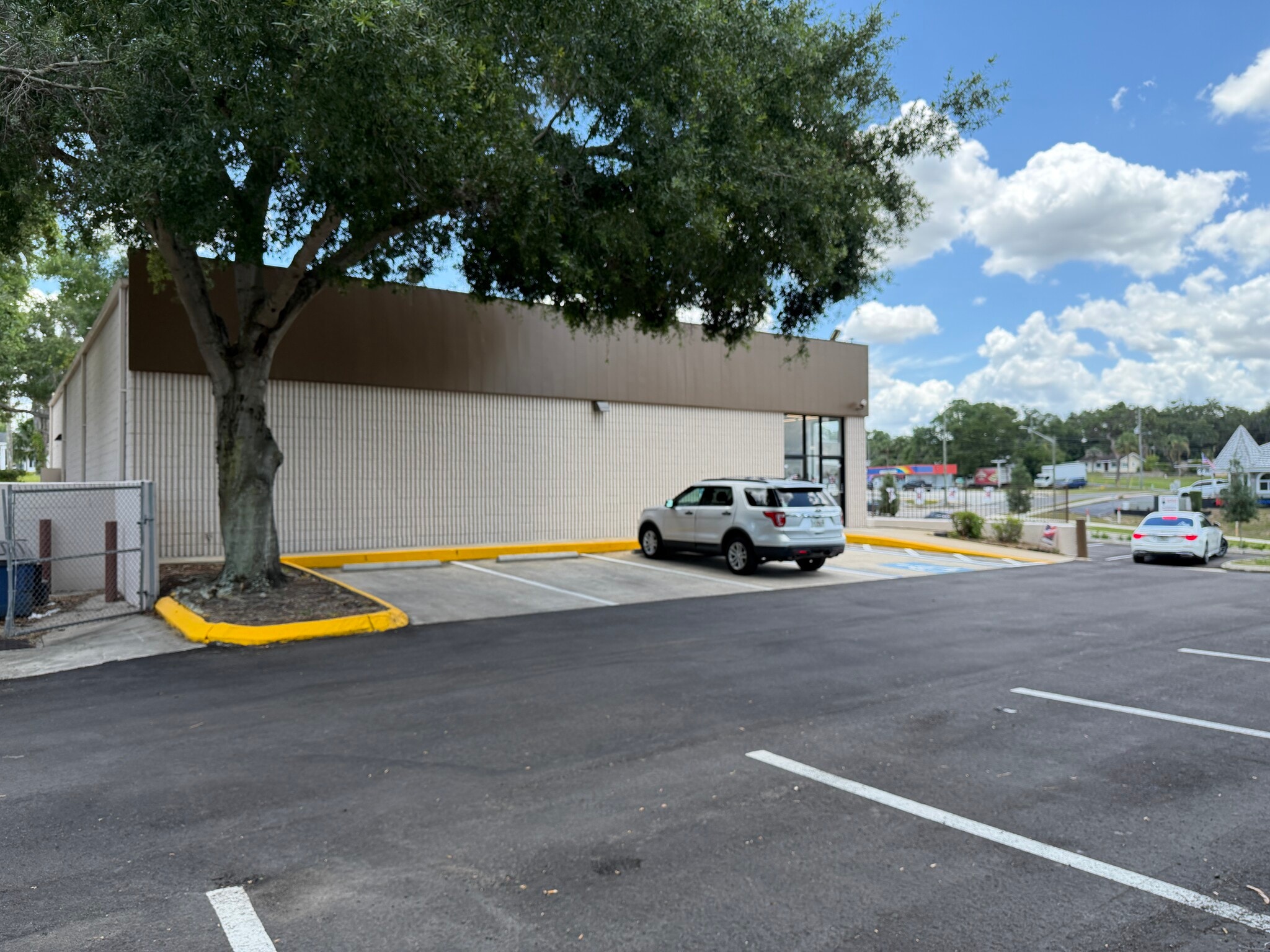 390 E Highway 50, Clermont, FL à louer Photo intérieure– Image 1 sur 5