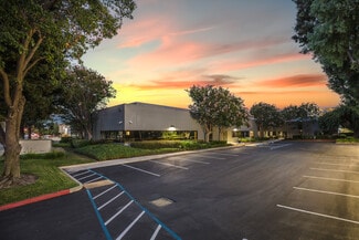 Plus de détails pour 674-680 W Maude Ave, Sunnyvale, CA - Local d’activités à vendre