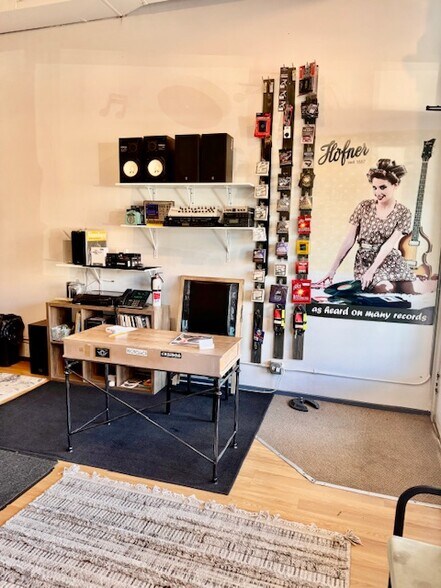 405 1/2 Linden Ave, Wilmette, IL à louer - Photo de l’immeuble – Image 3 sur 5