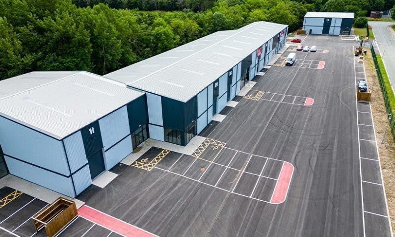 Clywedog Rd N, Wrexham à louer - Photo de l’immeuble – Image 2 sur 6