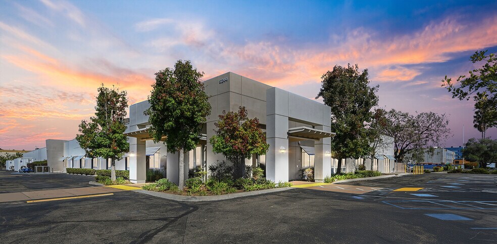 9244 Balboa Ave, San Diego, CA à vendre - Photo de l’immeuble – Image 1 sur 16