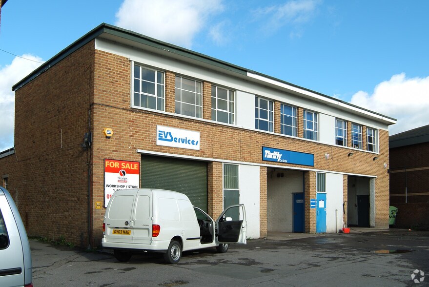9-15 Trafford Rd, Reading à louer - Photo de l’immeuble – Image 2 sur 5