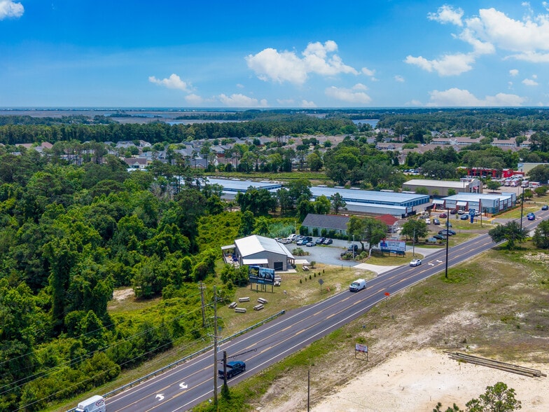 13.687 Ac Long Beach SE Rd, Southport, NC à vendre - Aérien – Image 2 sur 21