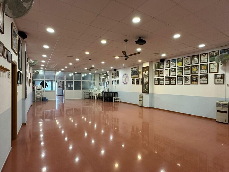 Local commercial dans Aspe, Alicante à vendre - Photo intérieure – Image 1 sur 5