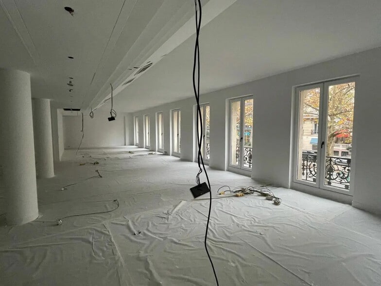 16 Avenue Kléber, Paris à louer - Photo de l’immeuble – Image 2 sur 4