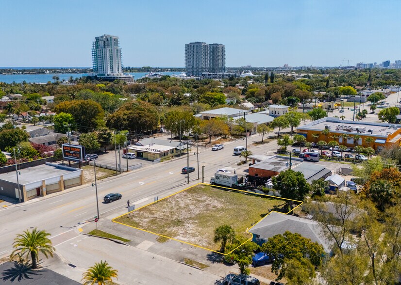 5179 Broadway, West Palm Beach, FL à vendre - Photo principale – Image 1 sur 20