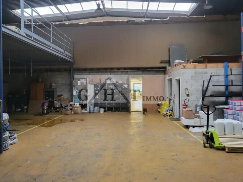 Industriel/Logistique dans SAINT-OUEN-L'AUMONE à louer - Photo de l’immeuble – Image 3 sur 5