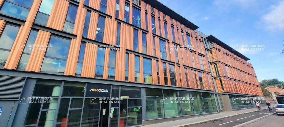 Bureau dans Lyon à louer - Photo de l’immeuble – Image 1 sur 17