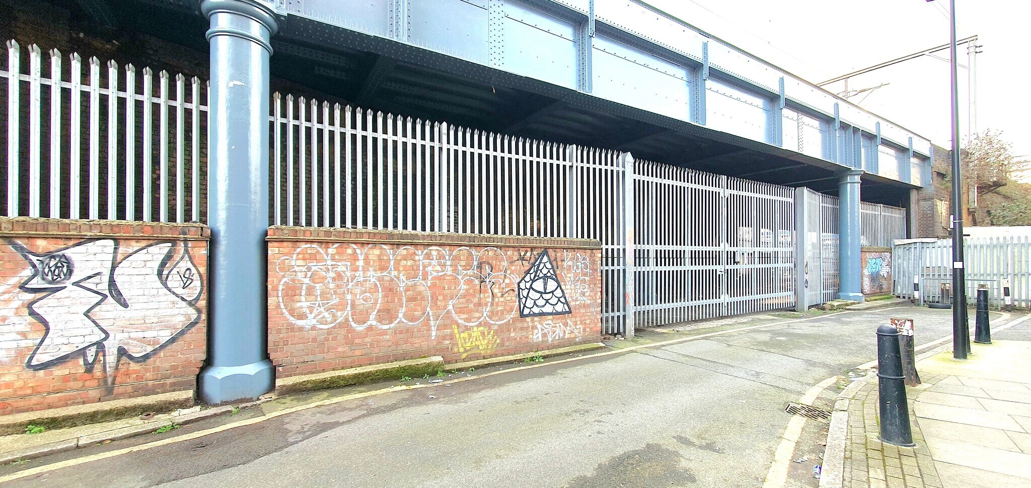 Hadleigh St, Londres à louer Photo de l’immeuble– Image 1 sur 13