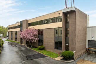 Plus de détails pour 2 New Rd, Aston Township, PA - Bureau, Industriel/Logistique à louer