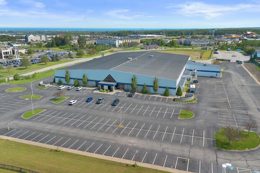 8159 Oliver Rd, Erie, PA à vendre - Photo de l’immeuble – Image 1 sur 12