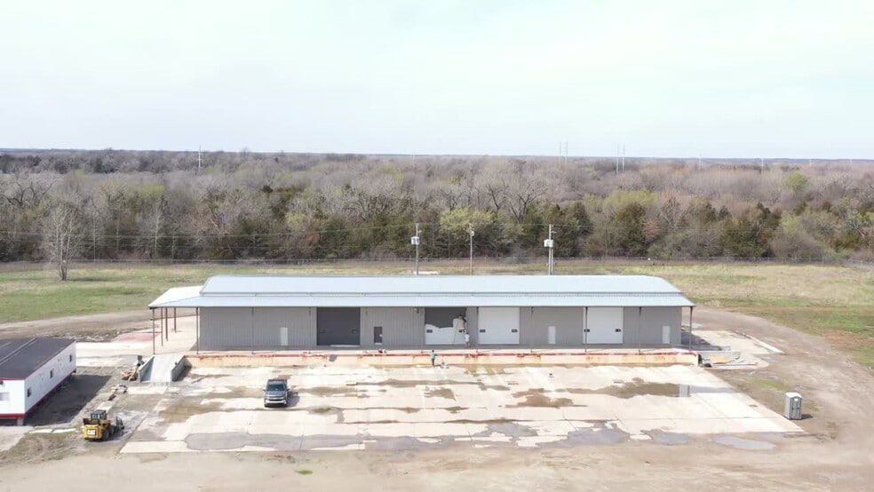 3600 NW Lawton Rd, Columbus, KS à louer - Vidéo aérienne – Image 2 sur 25