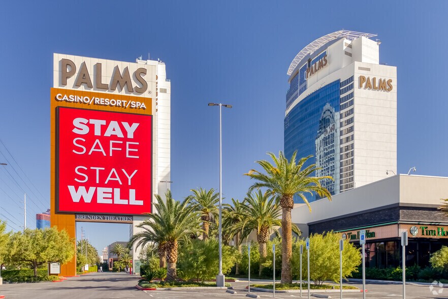 4381 W Flamingo Rd, Las Vegas, NV à louer - Photo de l’immeuble – Image 2 sur 4