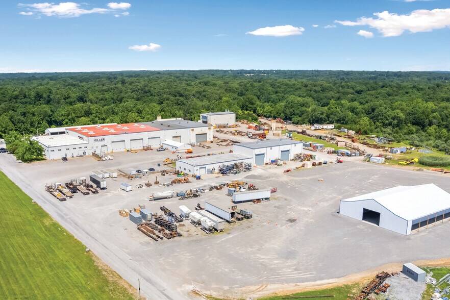 9580 Highway 13 W, Carrier Mills, IL à vendre - Photo de l’immeuble – Image 1 sur 3